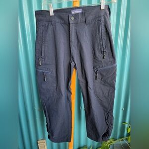 Wind River Womens Blue Cargo Pants with Straight Leg and Durable Fabric Size 2